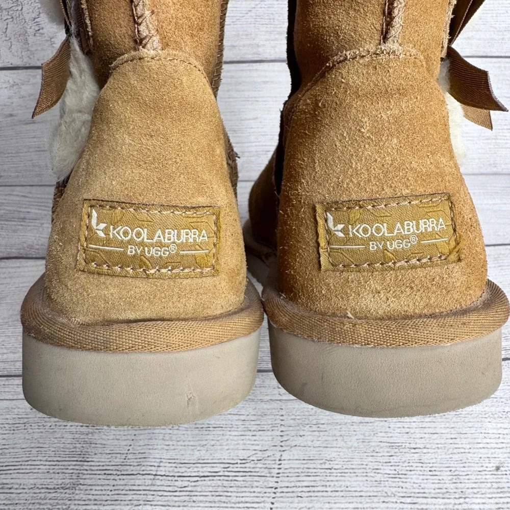 Koolaburra by UGG Victoria Short Chestnut Suede Bow Boots Women 9 1015874